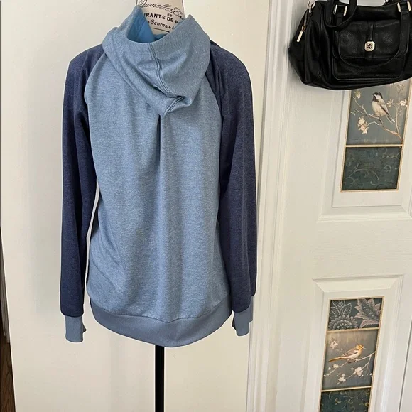 💗Youths Unisex NWOT Converse Two-Tone Blue Hoodie - Picture 5 of 17